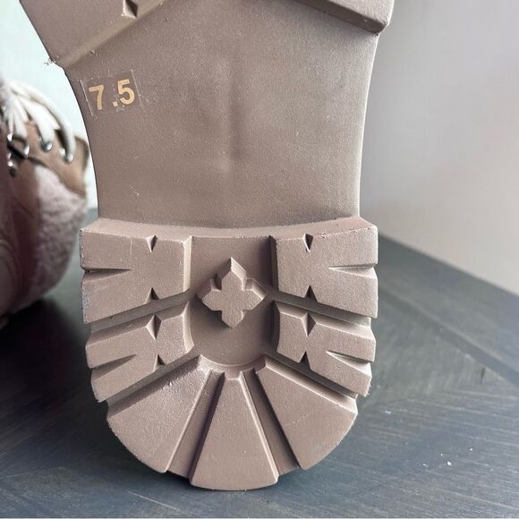 STEVE MADDEN Reyen Platform Boot in Oatmeal Suede Size 7.5 NEW - Picture 14 of 15